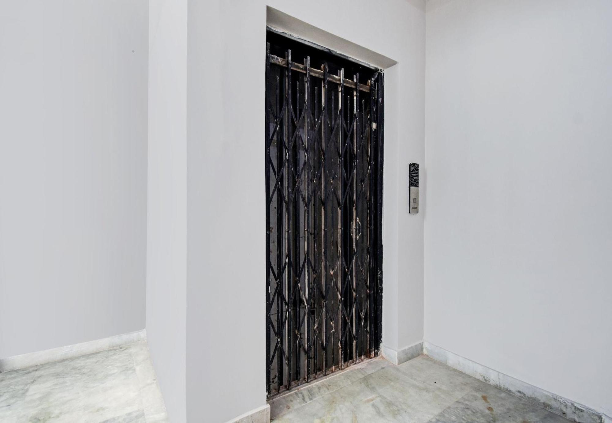 Super Hotel O J M T Upasana Calcutta Eksteriør billede